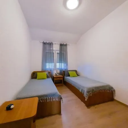 Kobi Apartment