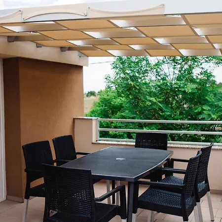 Kobi Apartment *